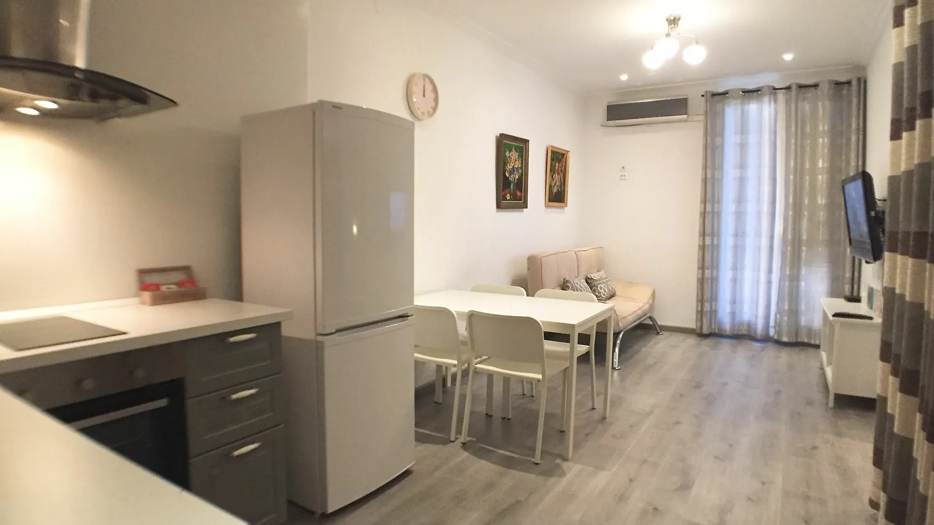 Charm Sagrada Familia Apartman Barcelona Spanyolország